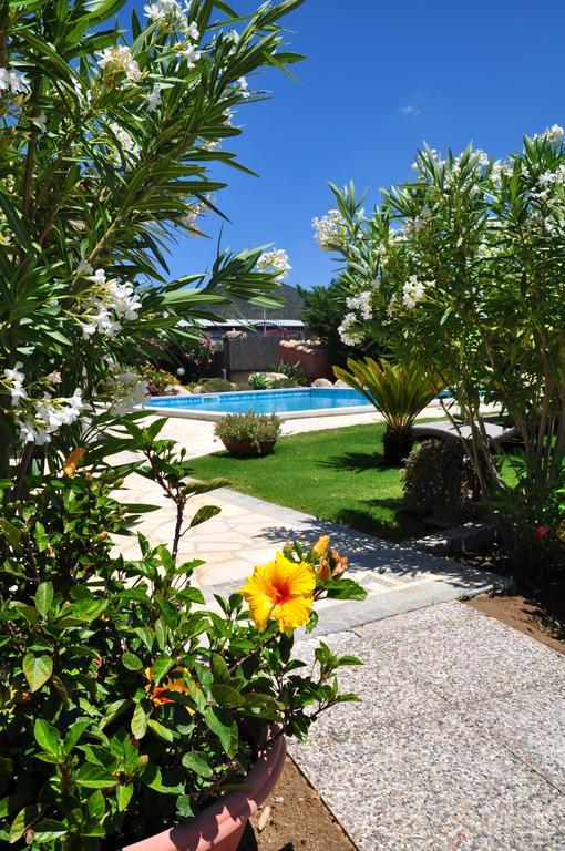 Affittacamere B&B La Villa Dei Graniti 维拉西米乌斯 外观 照片