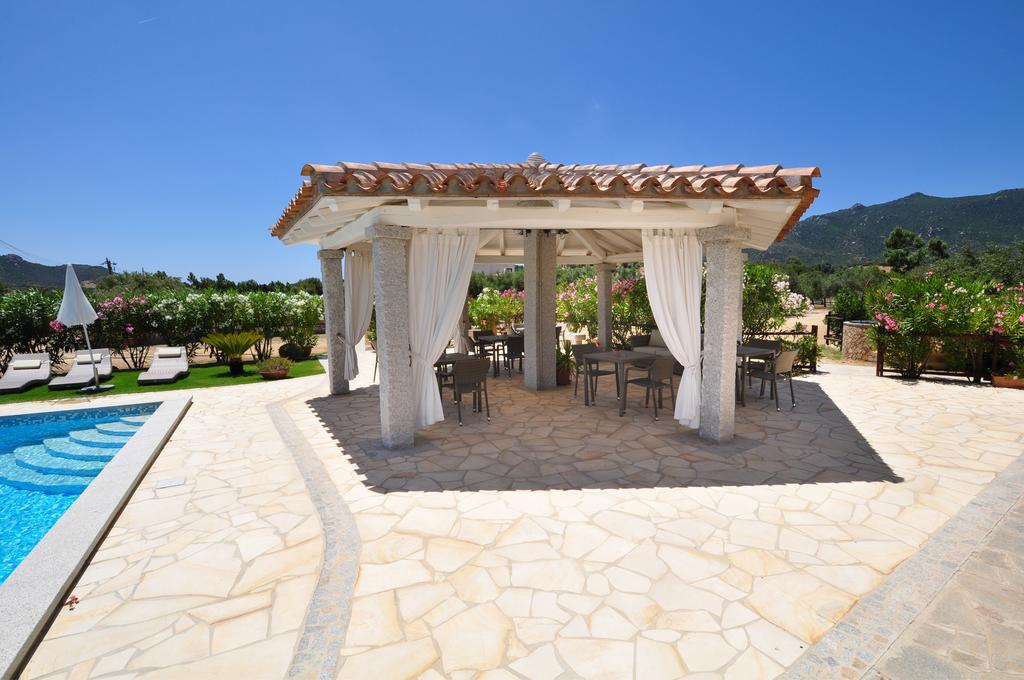 Affittacamere B&B La Villa Dei Graniti 维拉西米乌斯 外观 照片