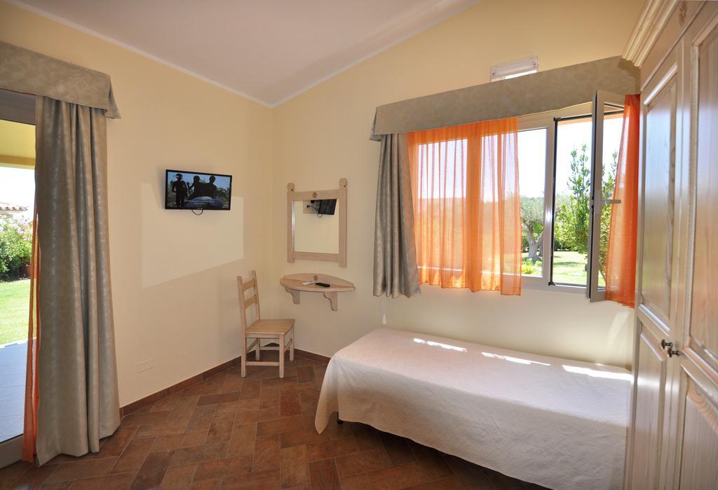 Affittacamere B&B La Villa Dei Graniti 维拉西米乌斯 外观 照片