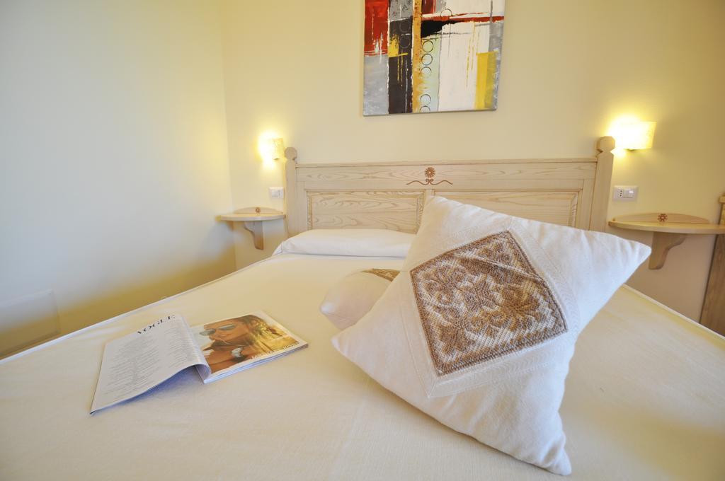 Affittacamere B&B La Villa Dei Graniti 维拉西米乌斯 客房 照片