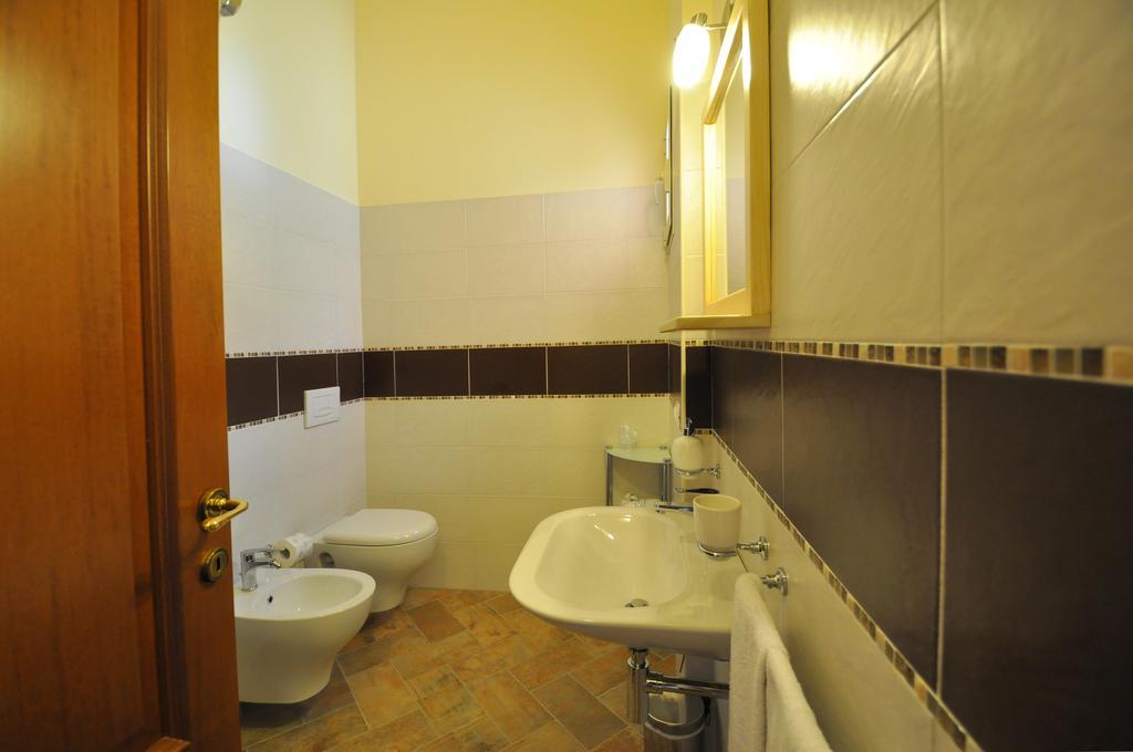 Affittacamere B&B La Villa Dei Graniti 维拉西米乌斯 客房 照片