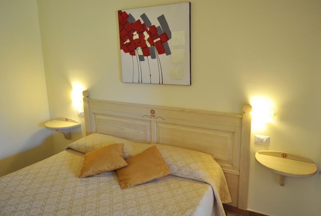 Affittacamere B&B La Villa Dei Graniti 维拉西米乌斯 客房 照片