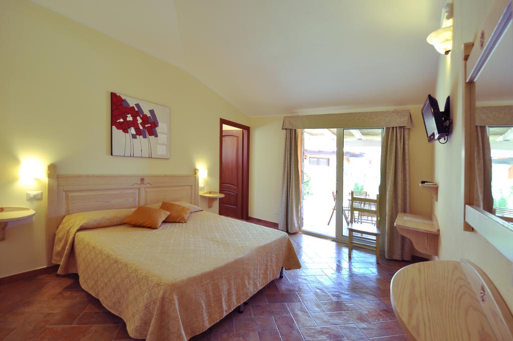 Affittacamere B&B La Villa Dei Graniti 维拉西米乌斯 客房 照片