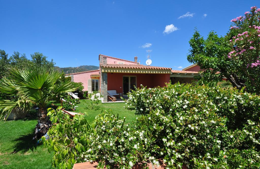 Affittacamere B&B La Villa Dei Graniti 维拉西米乌斯 外观 照片