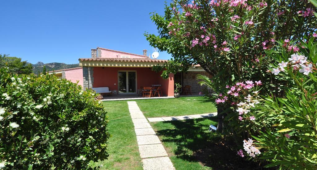 Affittacamere B&B La Villa Dei Graniti 维拉西米乌斯 外观 照片