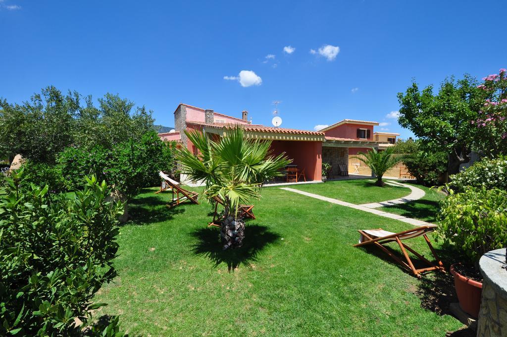 Affittacamere B&B La Villa Dei Graniti 维拉西米乌斯 外观 照片