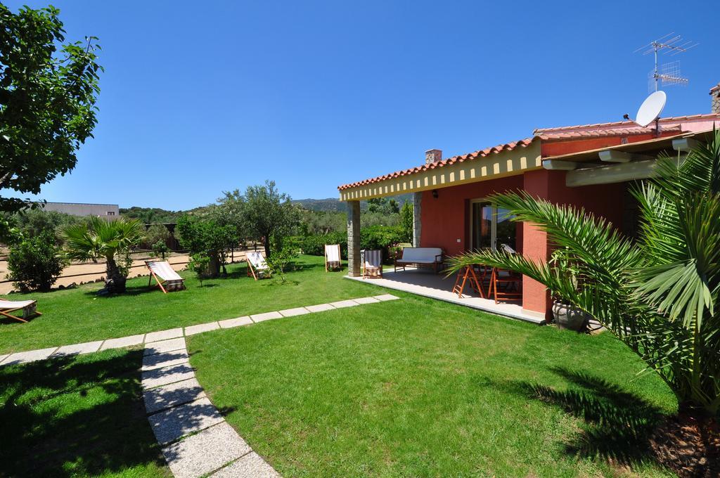 Affittacamere B&B La Villa Dei Graniti 维拉西米乌斯 外观 照片