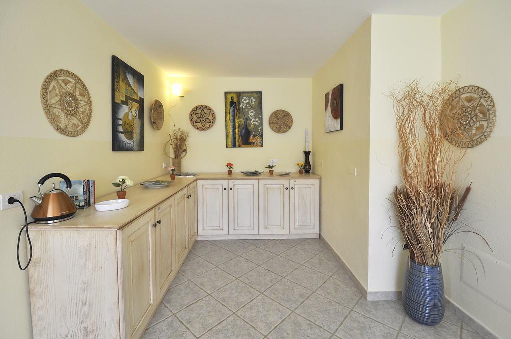 Affittacamere B&B La Villa Dei Graniti 维拉西米乌斯 外观 照片