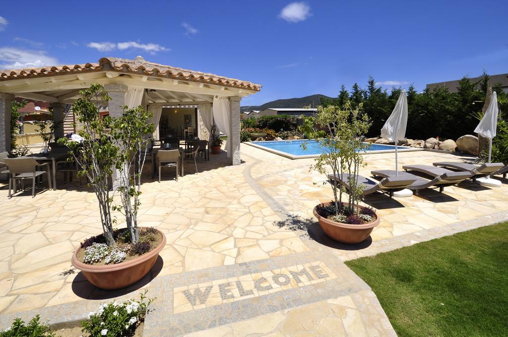 Affittacamere B&B La Villa Dei Graniti 维拉西米乌斯 外观 照片